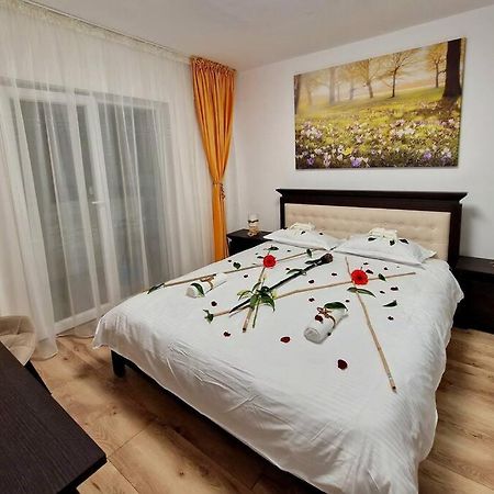 Forest Intimate Hideaway - Sub Padure Love Nest Apartment Brasov Bagian luar foto