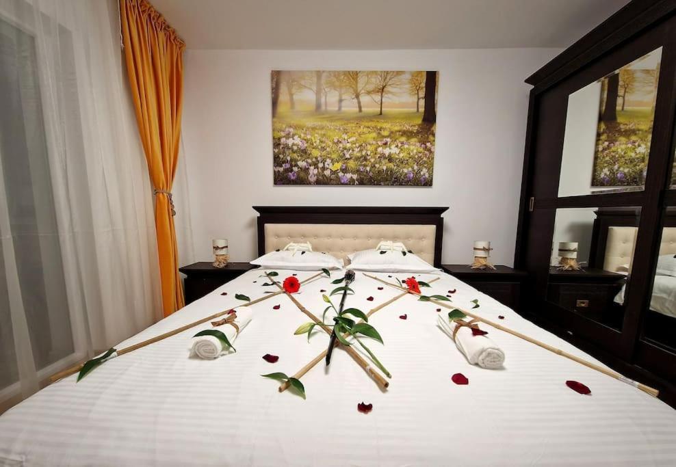 Forest Intimate Hideaway - Sub Padure Love Nest Apartment Brasov Bagian luar foto